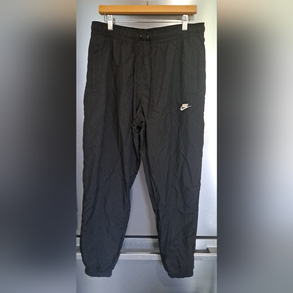 Mens Nike Windbreaker Wind Runner Pants Jogging Walking Size Large Pockets